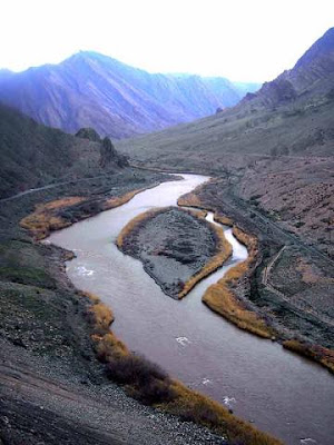 مناظری از خرابه دگیرمان (آسیاب خرابه ) و رودخانه ارس