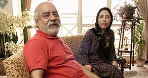 گلشیفته فراهانی و پدر و مادرش و همسرش