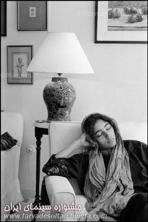 گلشیفته فراهانی و پدر و مادرش و همسرش