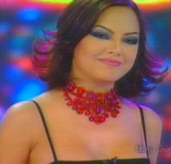 زندگی نامه Ebru Gündeş