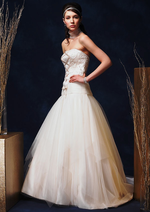 عكسه لباس عروس