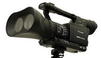 دوربین دو لنزی پاناسونیک به صورت سه بعدی فیلم برداری می کند