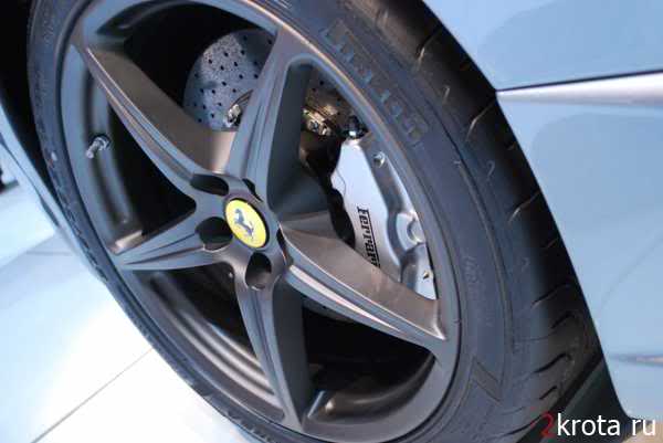 نمایشگاه اتومبیل جنوا 2009 (Ferrari)