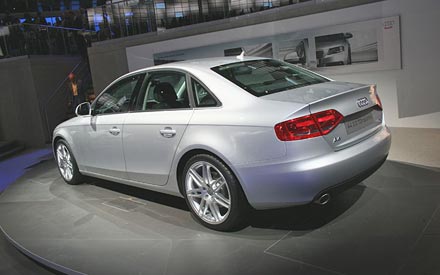 اتومبیل Audi A4 2009