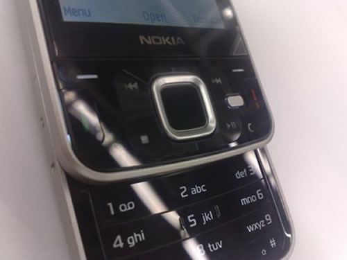 بررسی کامل و تخصصی گوشی نوکیا Nokia N96 با دوربین 5 مگاپیکسلی و 16 گیگابایت حافظه