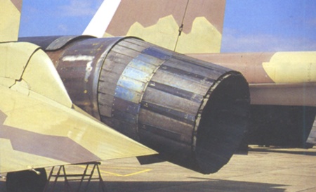 آشنایی با جنگنده ی چندمنظوره su-30