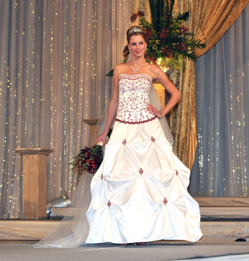 مدل لباس عروس2010