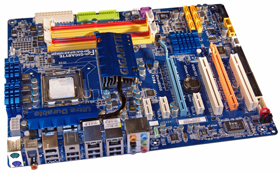معرفي Gigabyte GA-EP45-UD3P