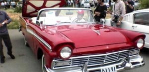 تنها اتومبیل فورد اسکای لاینر موجود در ایران تنها اتومبیل فورد اسکای لاینر موجود در ایران