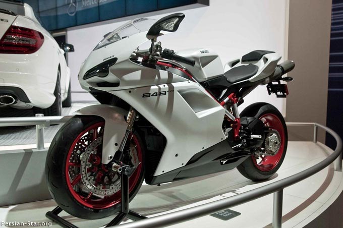 نمایشگاه اتومبیل 2011 نیویورک