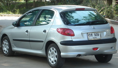 مقایسه ی بین 206 و 207i مقایسه ی بین 206 و 207i