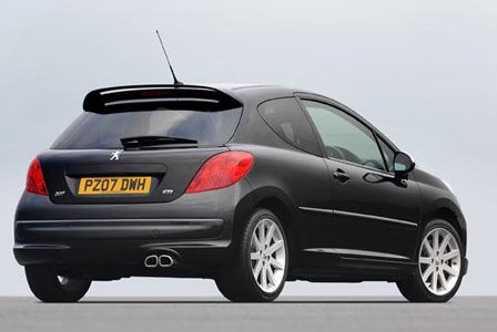 مقایسه ی بین 206 و 207i