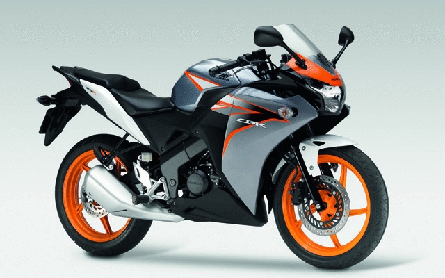 Honda CBR125R 2011