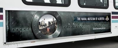 تبلیغات جالب بر روی اتوبوس های شهری