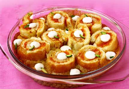 تهیه‌ی رولت مربا