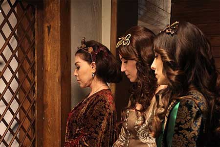 گالری عکس های بازیگران حریم سلطان