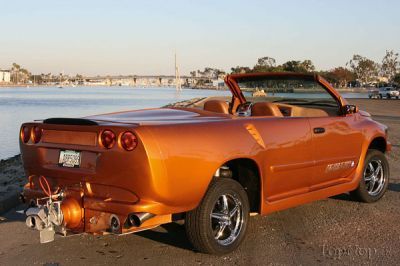 يك اتومبيل دو زيست واقعي