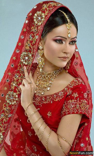 عكس لباس عروس هندي عكس لباس عروس هندي