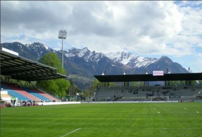 عجیب ترین استادیوم های فوتبال+ تصاویر