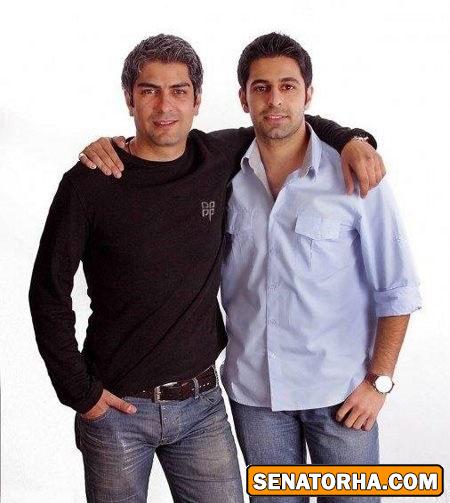 عكس مهدی پاکدل در کنار برادرش
