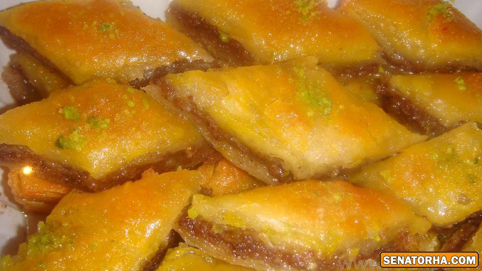 باقلوای گردوی آذری