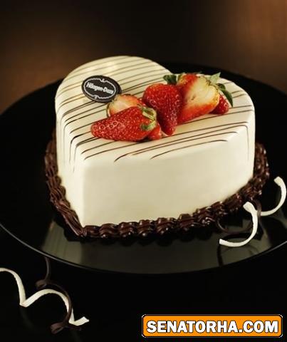 طرزتهیه کیک‌ بستنی میوه‌ای خنک