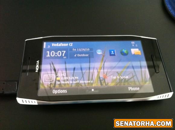 Nokia   X7-00