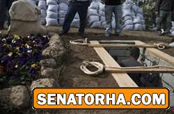 وقوع زلزله در هنگام دفن آریل شارون در مزرعه شخصی اش