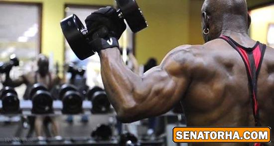 این مرد 70 ساله است +عکس این مرد 70 ساله است +عکس