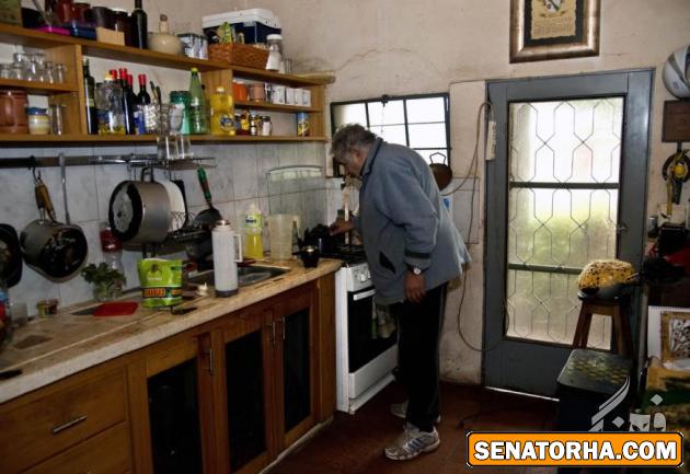 فقیرترین رئیس جمهور دنیا + تصاویر