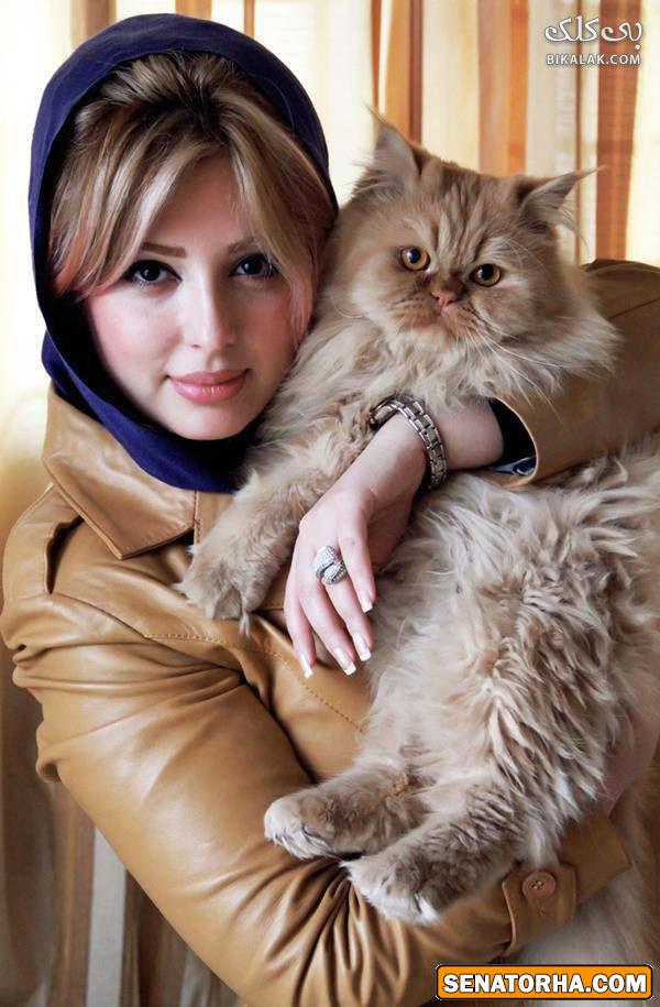 عکس نیوشا ضیغمی و گربه ملوسش