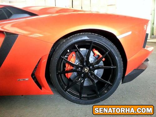 گزارشی از ورود اولین لامبورگینی آونتادور پلاک دائم به ایران در تبریز