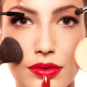 اشتباهات آرایشی که شما را زشت می کند!