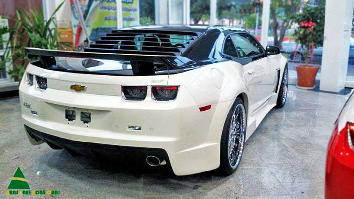 تصاویری از لوکس ترین خودرو ایران تصادف کرد و اوراقی شد