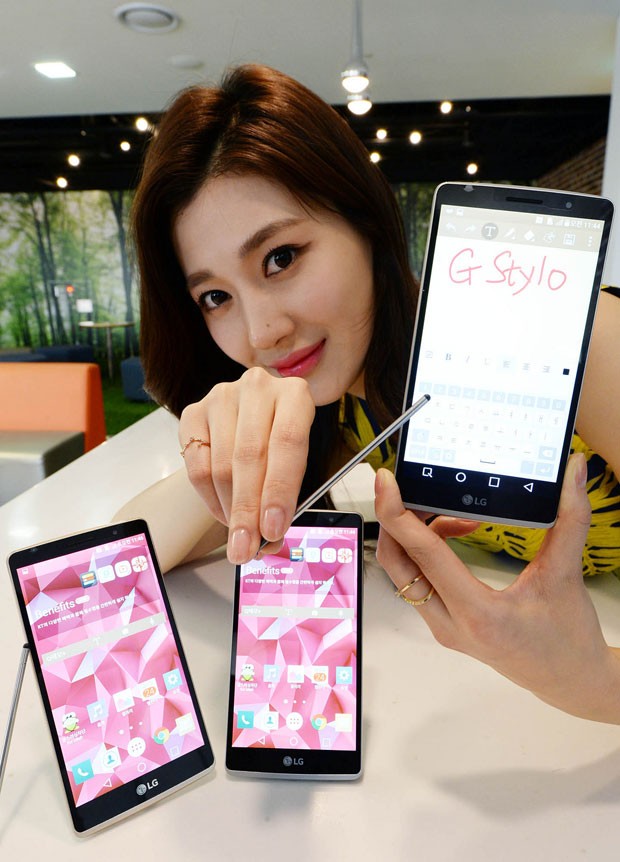 گوشی موبایل LG G Stylo معرفی شد ، میان رده اما قدرتمند