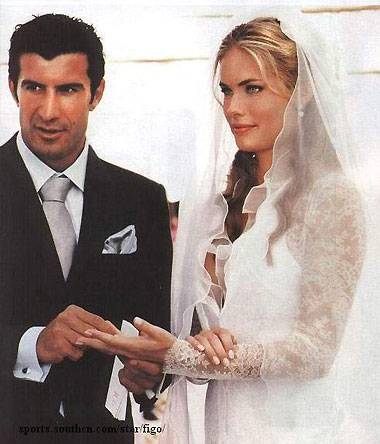 عکس هایی از لوییس فیگو و همسرش در لباس عروس !!